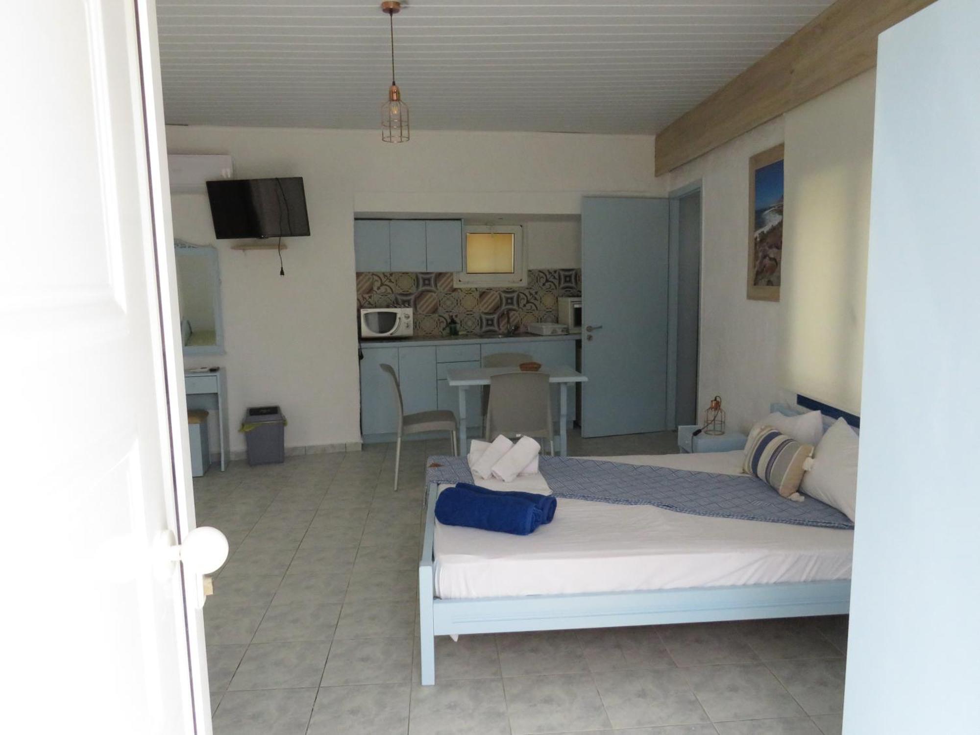 Blue Beach Villas Apartments Ставрос Экстерьер фото